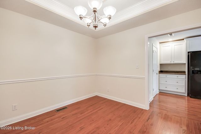 184 Grand Oak Blvd, Shepherdsville, KY 40165