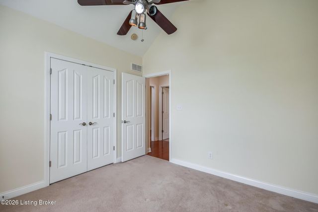 184 Grand Oak Blvd, Shepherdsville, KY 40165