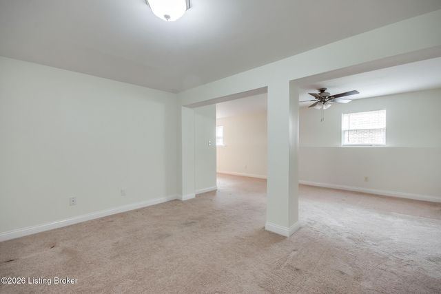 184 Grand Oak Blvd, Shepherdsville, KY 40165