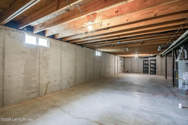 184 Grand Oak Blvd, Shepherdsville, KY 40165