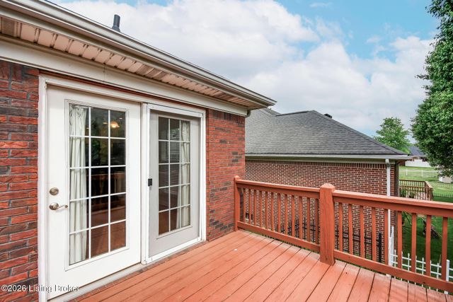 184 Grand Oak Blvd, Shepherdsville, KY 40165