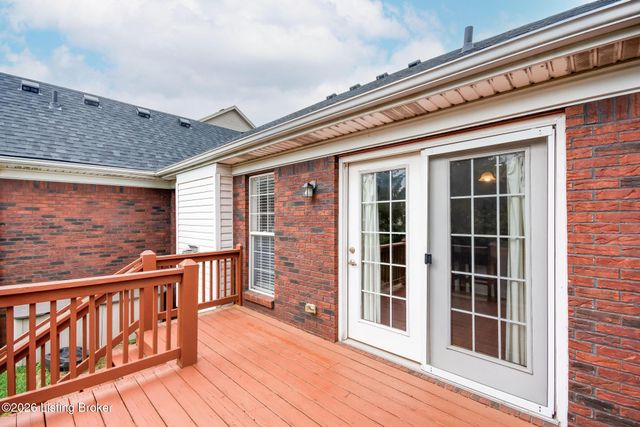 184 Grand Oak Blvd, Shepherdsville, KY 40165