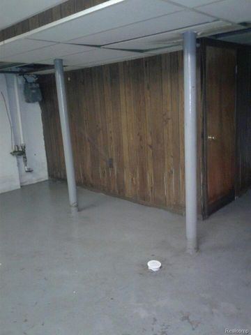 6147 SHERIDAN Street, Detroit, MI 48213