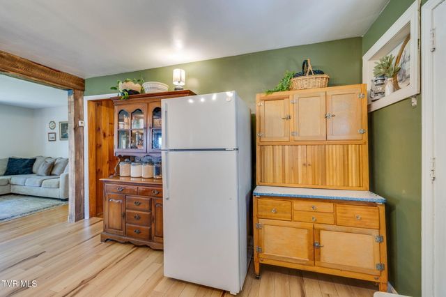 413 Holly Street, Mount Carmel, TN 37645