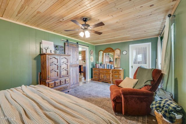 413 Holly Street, Mount Carmel, TN 37645
