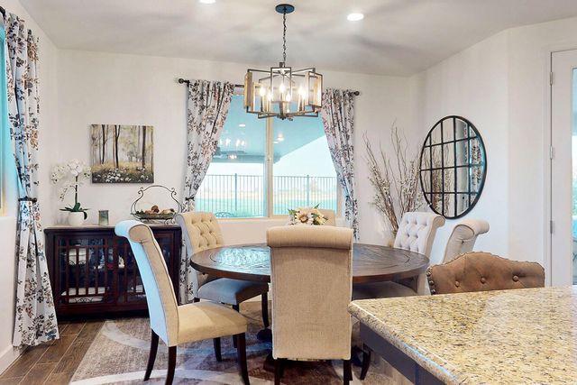 400 Ridge Creek Estates Way, Dinuba, CA 93618