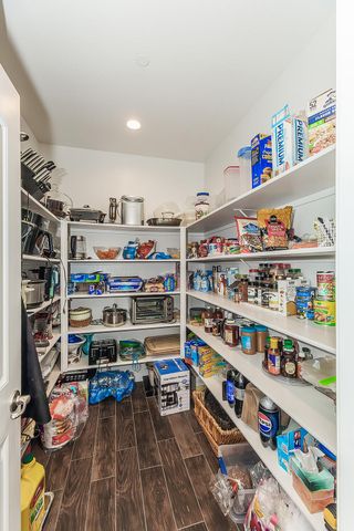 400 Ridge Creek Estates Way, Dinuba, CA 93618