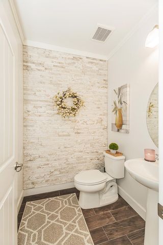 400 Ridge Creek Estates Way, Dinuba, CA 93618