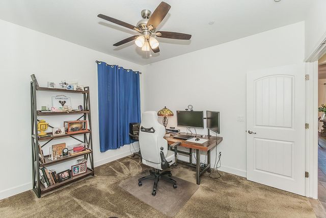 400 Ridge Creek Estates Way, Dinuba, CA 93618