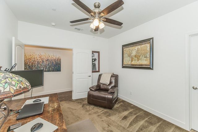 400 Ridge Creek Estates Way, Dinuba, CA 93618