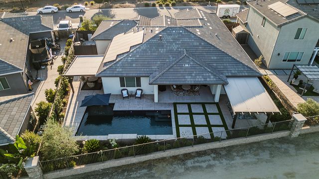 400 Ridge Creek Estates Way, Dinuba, CA 93618