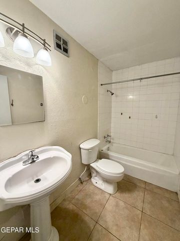 6400 Edgemere Boulevard 69, El Paso, TX 79925