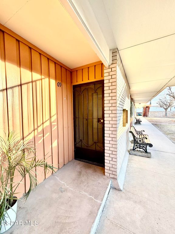 6400 Edgemere Boulevard 69, El Paso, TX 79925