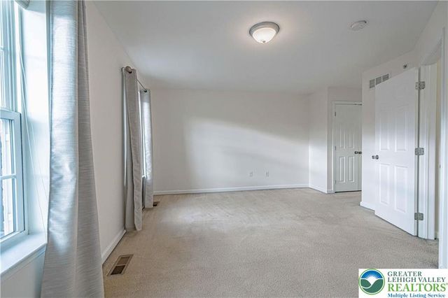 278 Milkweed Drive, Upper Macungie Twp, PA 18104