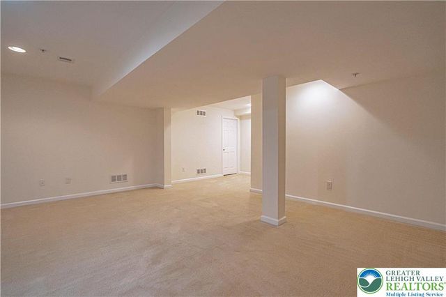 278 Milkweed Drive, Upper Macungie Twp, PA 18104