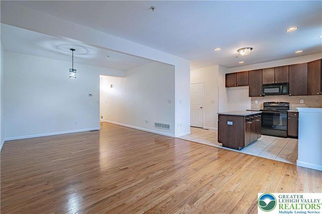 278 Milkweed Drive, Upper Macungie Twp, PA 18104