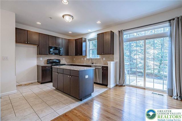 278 Milkweed Drive, Upper Macungie Twp, PA 18104