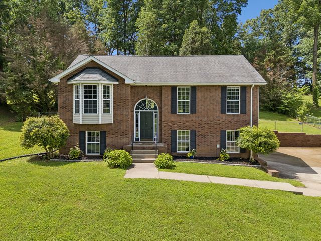 1062 Heatherwood Rd, Pleasant View, TN 37146