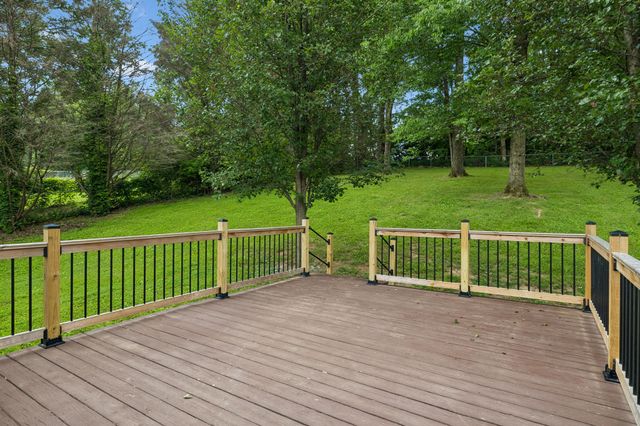 1062 Heatherwood Rd, Pleasant View, TN 37146