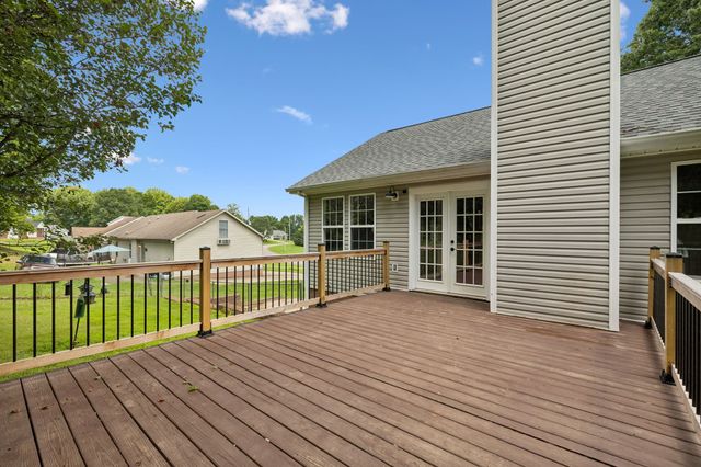 1062 Heatherwood Rd, Pleasant View, TN 37146