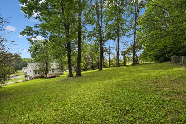 1062 Heatherwood Rd, Pleasant View, TN 37146