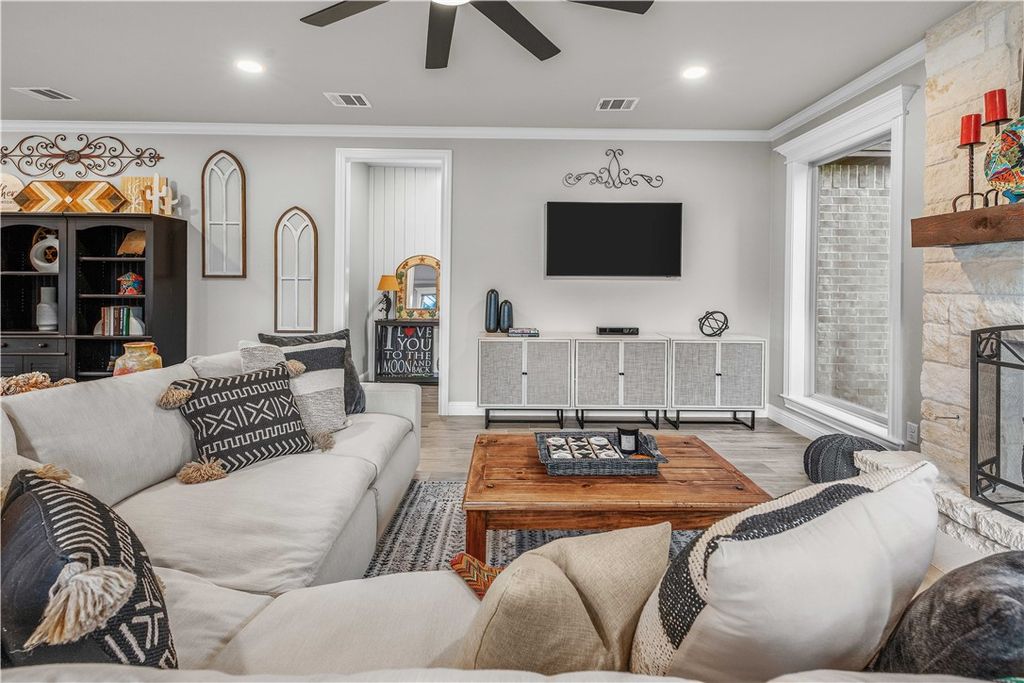 3549 Leesburg Path, Bryan, TX 77808 — photo 5