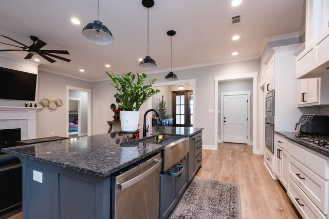 2342 Holly Hill Drive, Conway, AR 72034