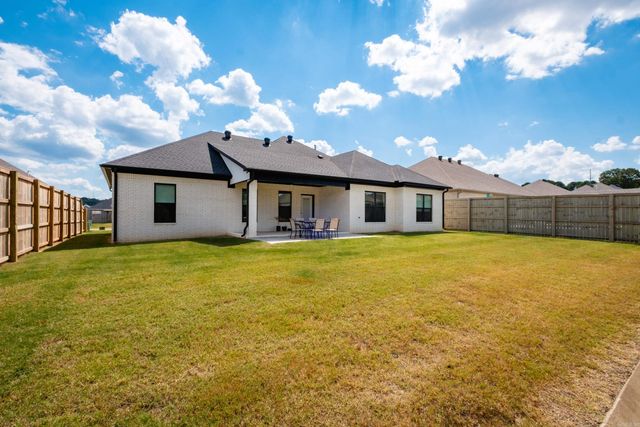 2342 Holly Hill Drive, Conway, AR 72034