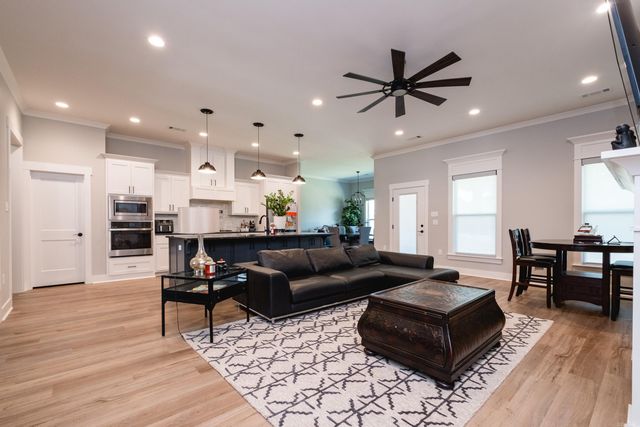 2342 Holly Hill Drive, Conway, AR 72034