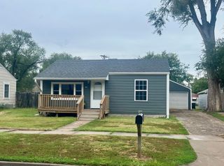 213 E Minneapolis Ave, Salina, KS 67401