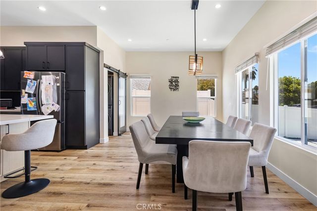 6952 Cozycroft Avenue, Winnetka, CA 91306