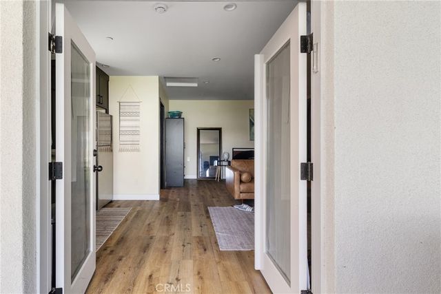 6952 Cozycroft Avenue, Winnetka, CA 91306