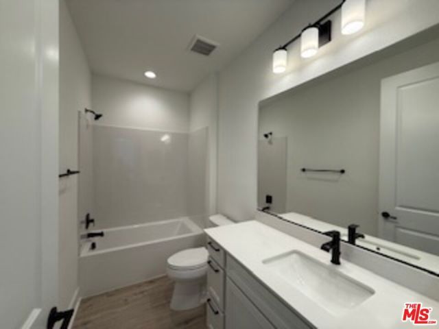 11763 Quailrun Ct., Chatsworth (los Angeles), CA 91311