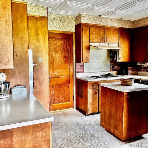 2898 Tallman Street, Wheatfield, NY 14132