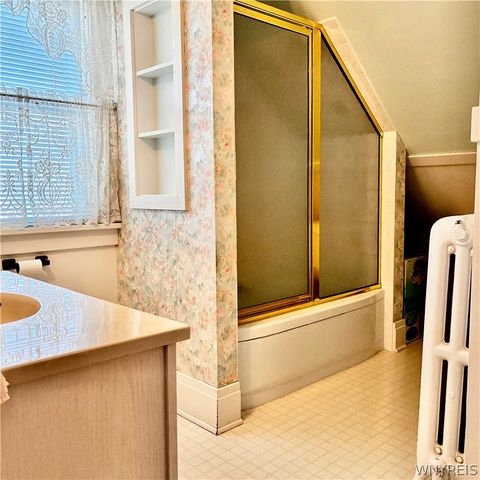 2898 Tallman Street, Wheatfield, NY 14132