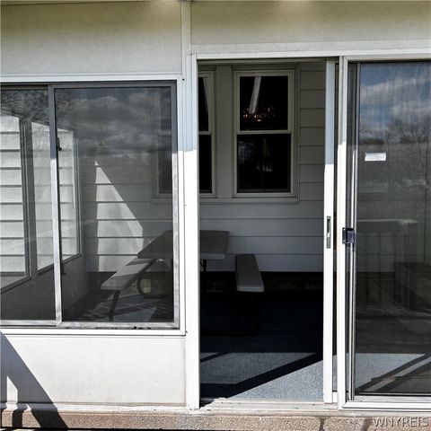 2898 Tallman Street, Wheatfield, NY 14132