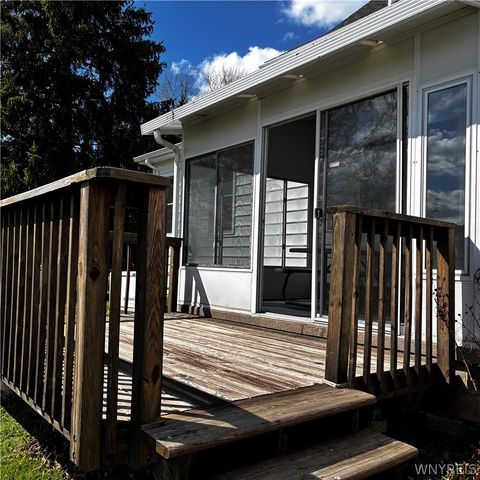 2898 Tallman Street, Wheatfield, NY 14132