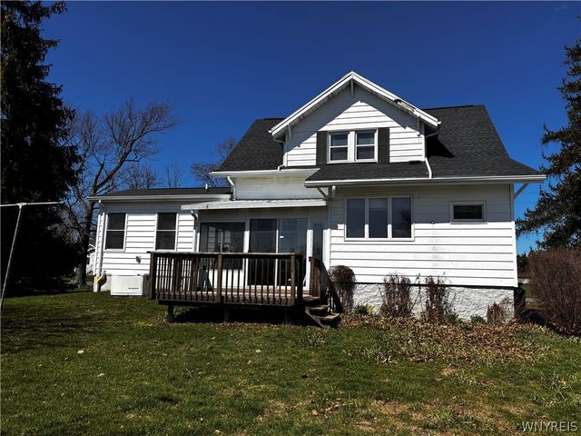 2898 Tallman Street, Wheatfield, NY 14132