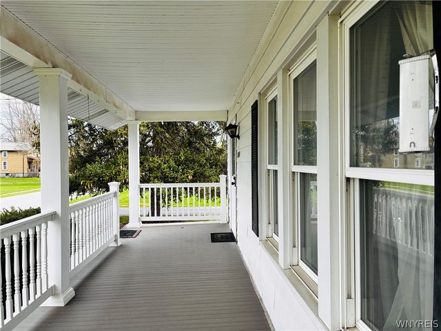 2898 Tallman Street, Wheatfield, NY 14132
