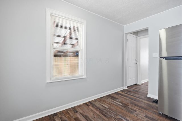 1143 Loretta Avenue, Columbus, OH 43211