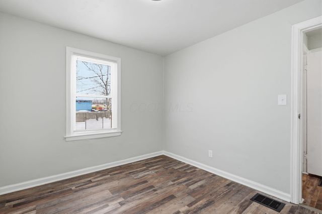 1143 Loretta Avenue, Columbus, OH 43211