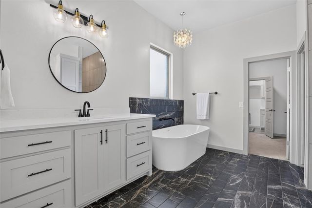 2580 Hayfield Way, Guthrie, OK 73044