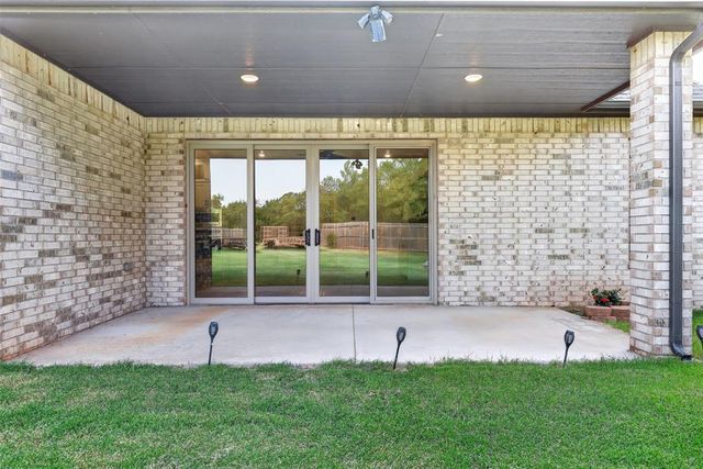 2580 Hayfield Way, Guthrie, OK 73044