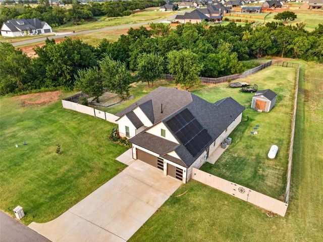 2580 Hayfield Way, Guthrie, OK 73044