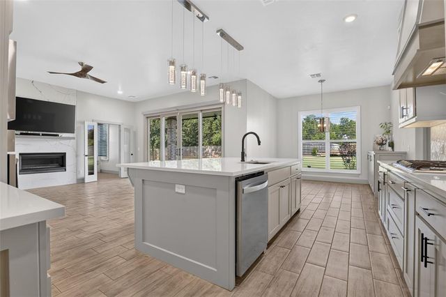 2580 Hayfield Way, Guthrie, OK 73044