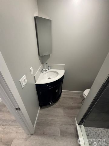 14616 Ash Way, Lynnwood, WA 98087