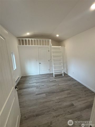 14616 Ash Way, Lynnwood, WA 98087