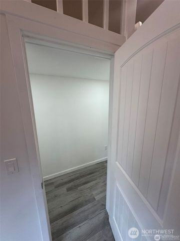 14616 Ash Way, Lynnwood, WA 98087