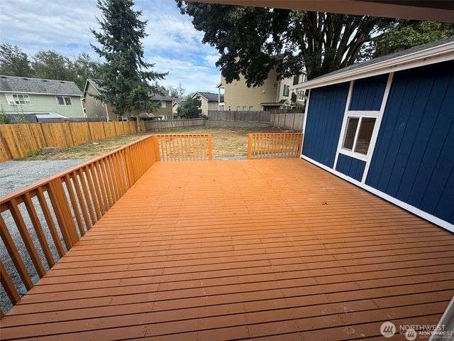 14616 Ash Way, Lynnwood, WA 98087