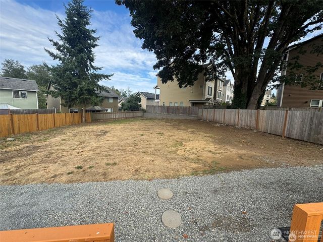 14616 Ash Way, Lynnwood, WA 98087